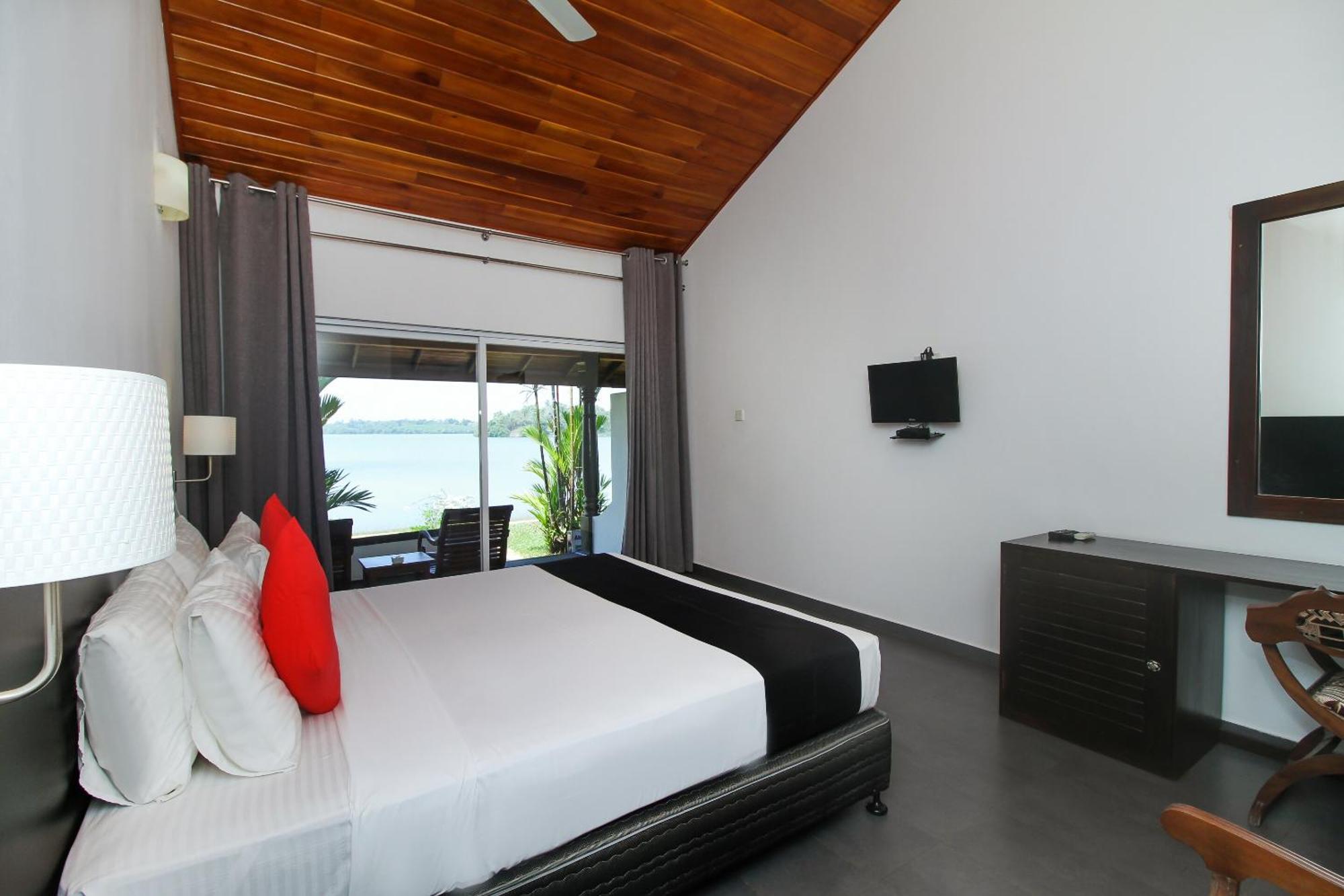 Kalla Bongo Lake Resort Hikkaduwa Cameră foto